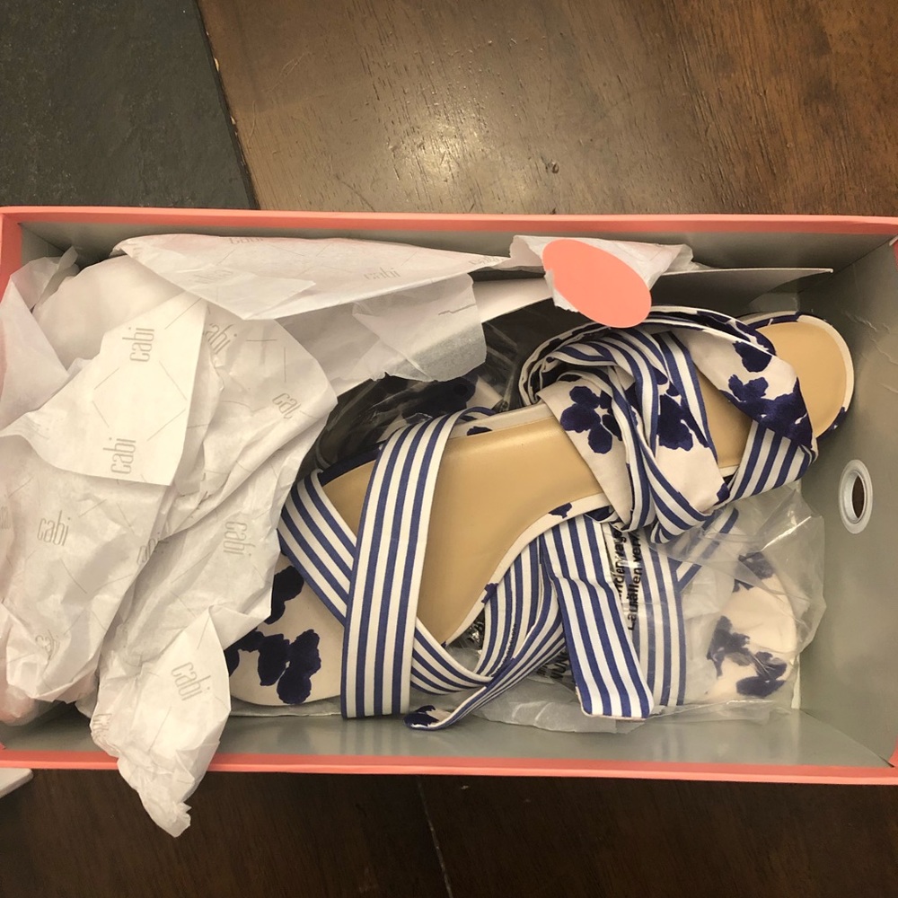 Cabi Ankle Tie Sandals 👡!!NEW!!
